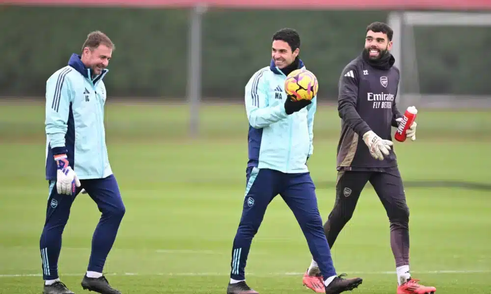 Young Arsenal duo spotted in pre-Everton training including teenager who plays like Ben White