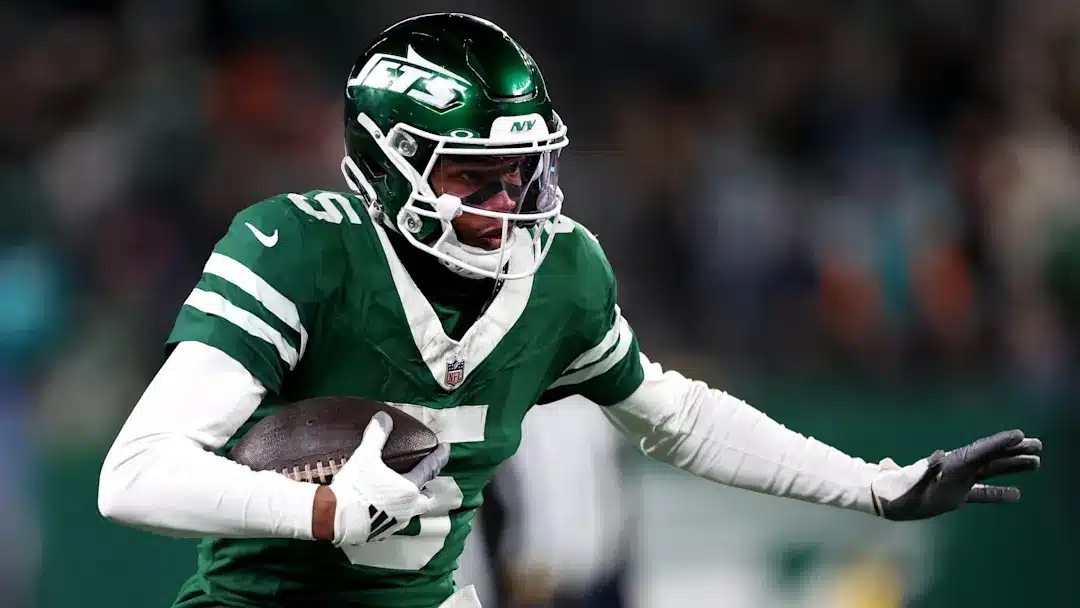 Patriots pull off unbelievable draft-day trade for star receiver in new proposal