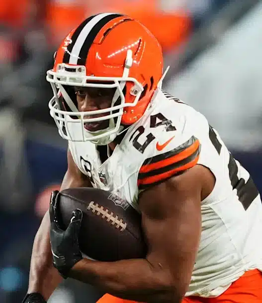 Bills fans must hope biggest AFC rival doesn't land former All-Pro player