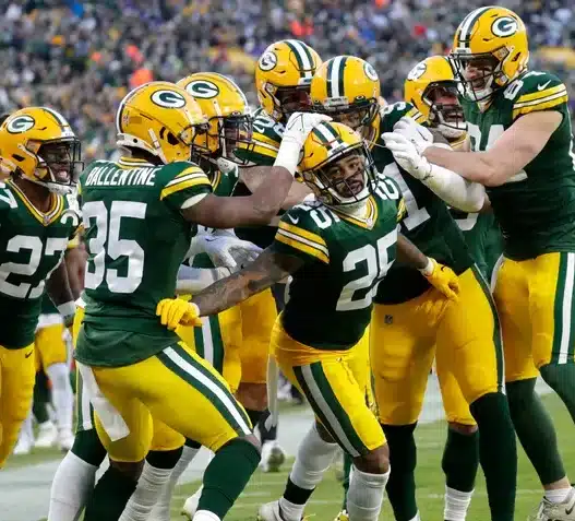 Report: New Packers tush push proposal will ban all pushing