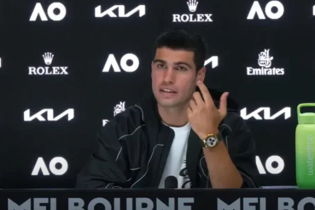Coach says Carlos Alcaraz took a big gamble that might have led to injury